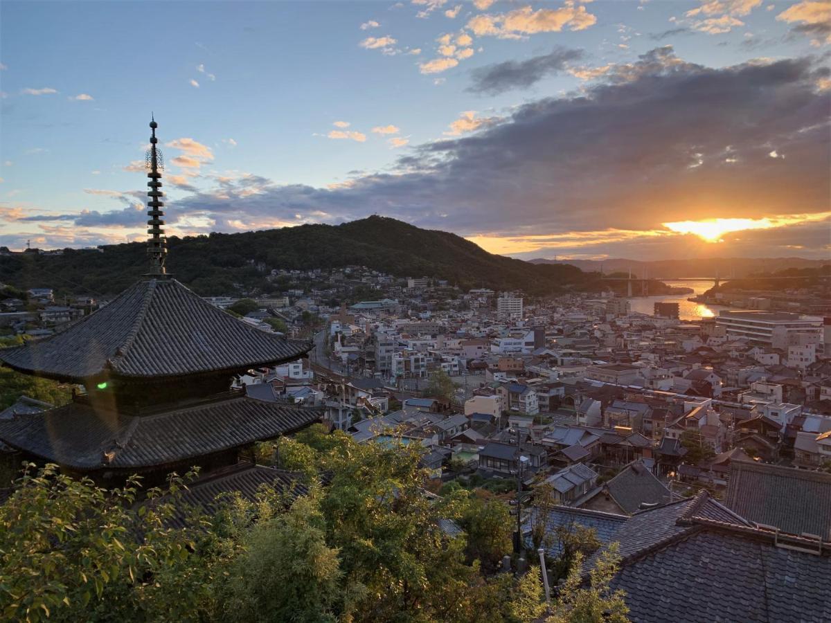 Onomichi Guest House Miharashi-Tei Exterior photo