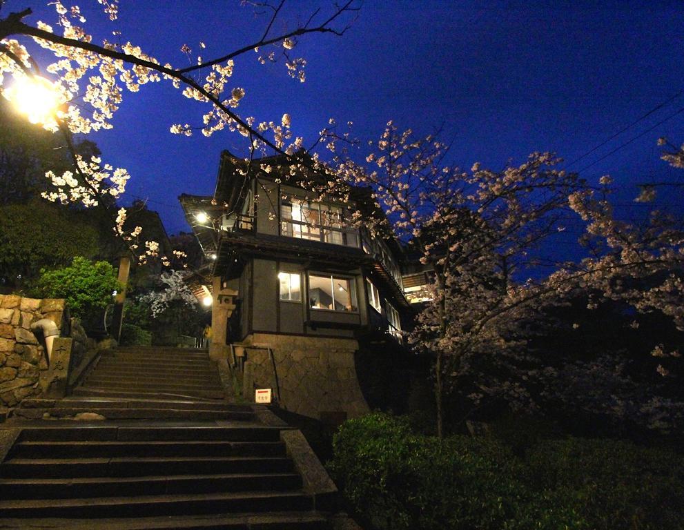 Onomichi Guest House Miharashi-Tei Exterior photo