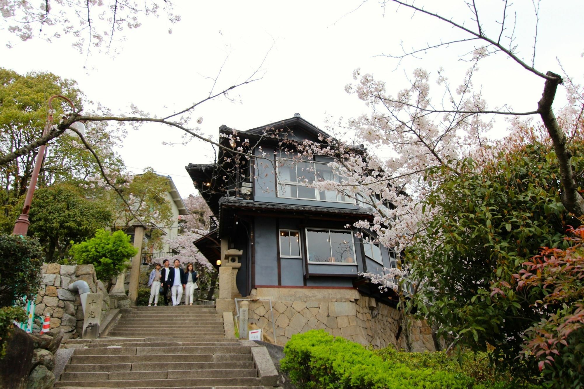 Onomichi Guest House Miharashi-Tei Exterior photo